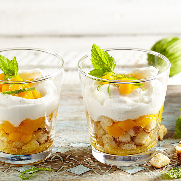 Mango Schichtdessert mit Ziegenfrischkaese