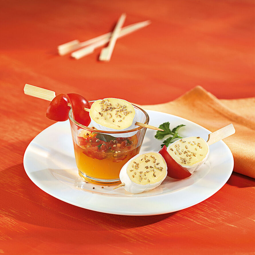 Sesam-Käse-Spieße mit Aprikosen-Dipp - genussvoll kochen